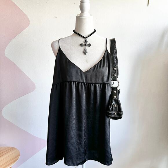 SOLD OUTT - Picture 2 of 6